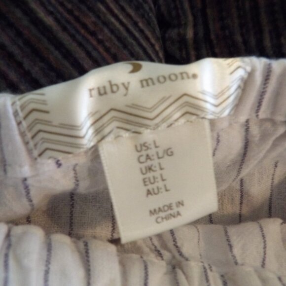 NWT Ruby Moon Linen Blend Belted Shorts Sz L - Picture 6 of 6